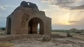 مرمت شلختۀ پل ساسانی/عکس