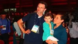 داستان مسلمان شدن همسر مریم میرزاخانی/ مریم از نگاه خود برای بی حجابی اش دلیل شرعی داشت
