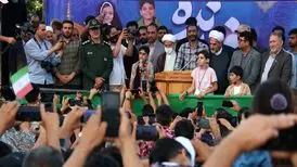 اشتباه شبکه سوم سیما در اعلام یک اجتماع|خبر «سلام فرمانده» به عنوان مراسم استقبال از خواننده نوجوان «عصر جدید»+فیلم