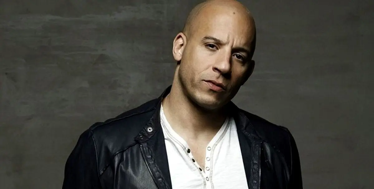 دختر جوان بازیگر مشهور را به دادگاه کشاند
