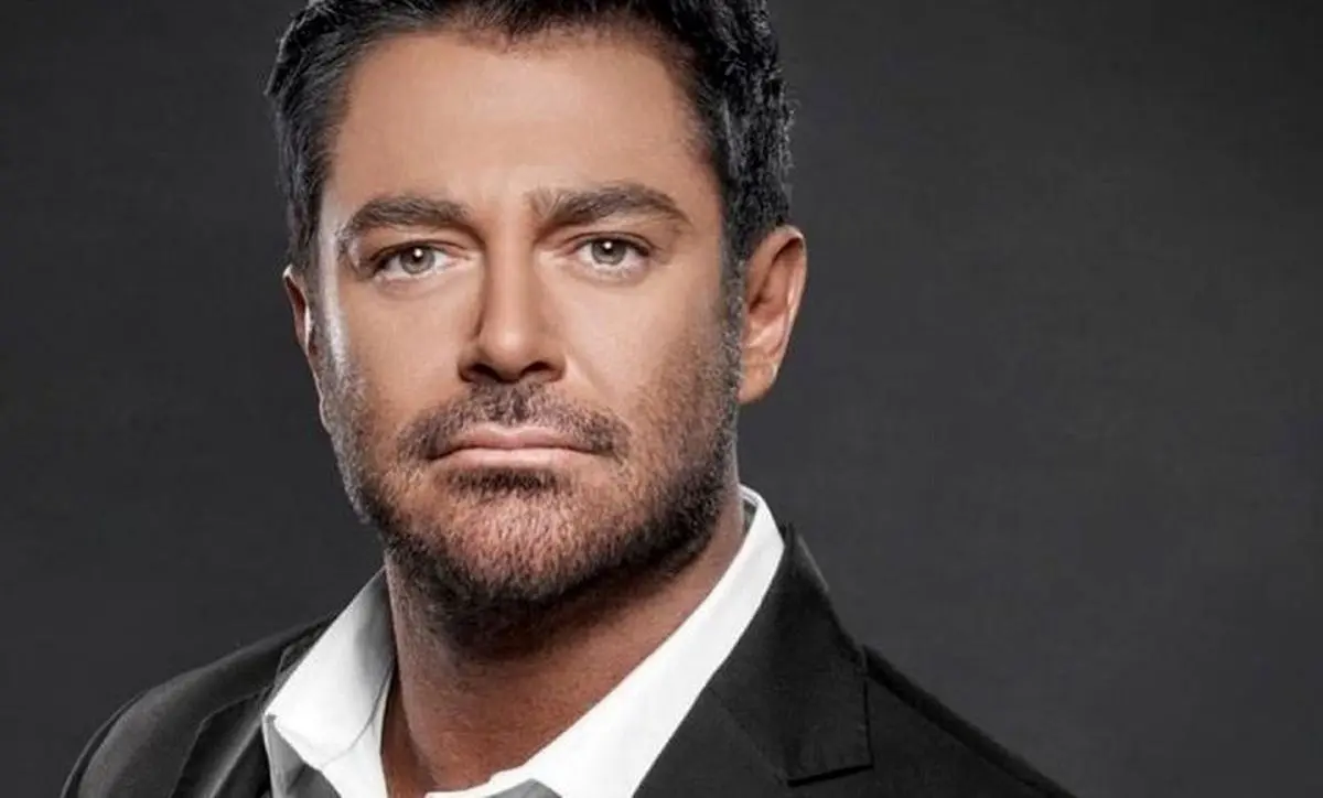 محمدرضا گلزار : یکی از مدافعان حرم مرا در خواب دید و شهید شد و بقیه شان برایم نماز خواندند (فیلم)
