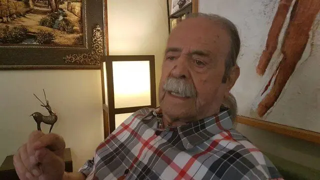 محمدعلی کشاورز: این مملکت همه چیز دارد
