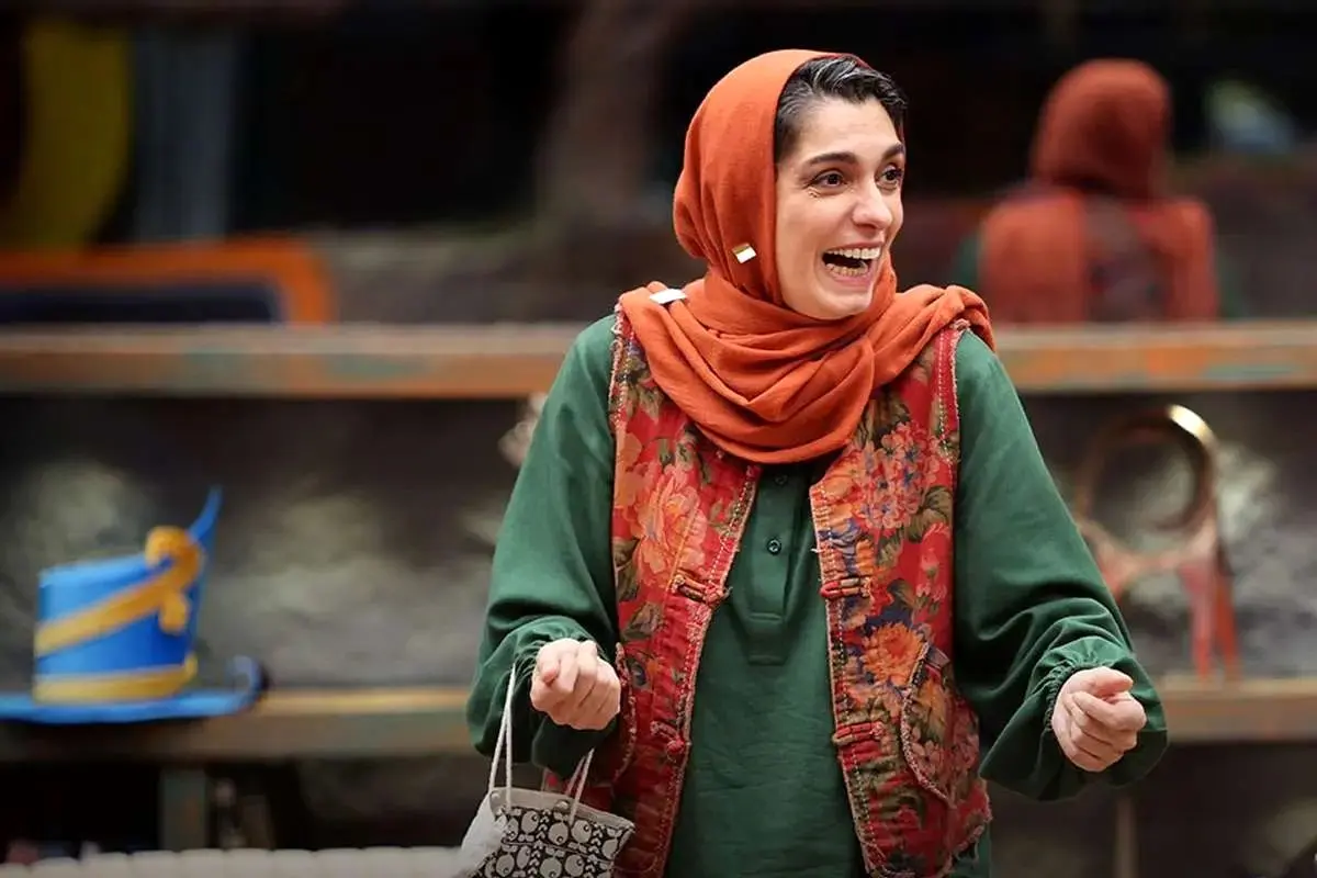 خواستگاری الیکا عبدالرزاقی از چشم سبز سبیل چخماقی/ویدیو