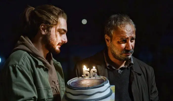 نمایش آنلاین «مرد بازنده» تمدید شد