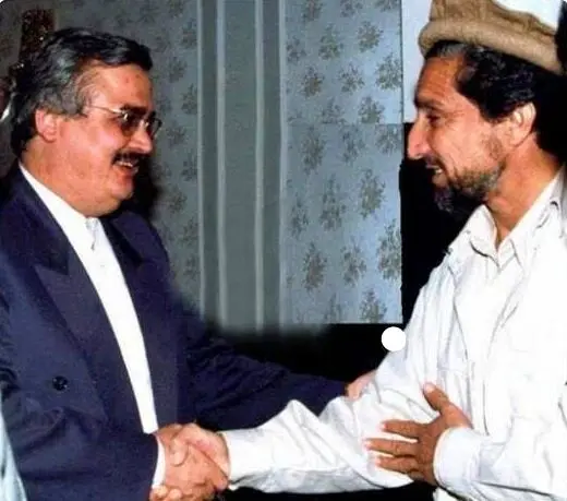 مجادله ادبی احمد شاه مسعود با علی‌اصغر شعردوست
