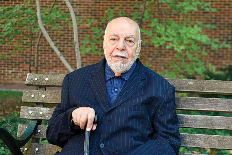 ماجرای انتشار کتابی پُرغلط ؛ تشکر دکتر مهدوی دامغانی از آیت الله خامنه‌ای!