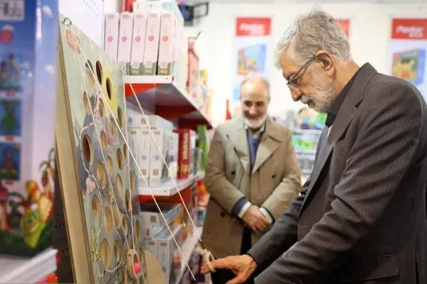 اسباب‌بازی‌های ایرانی در تلویزیون معرفی شود
