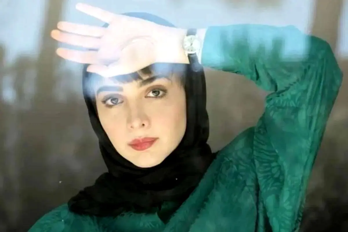 واکنش المیرا دهقانی به شهادت دانش‌آموزان میناب
