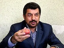 محمود شهریاری: به خاطر کلمه «هلو»، من را ۲ سال ممنوع‌التصویر کردند
