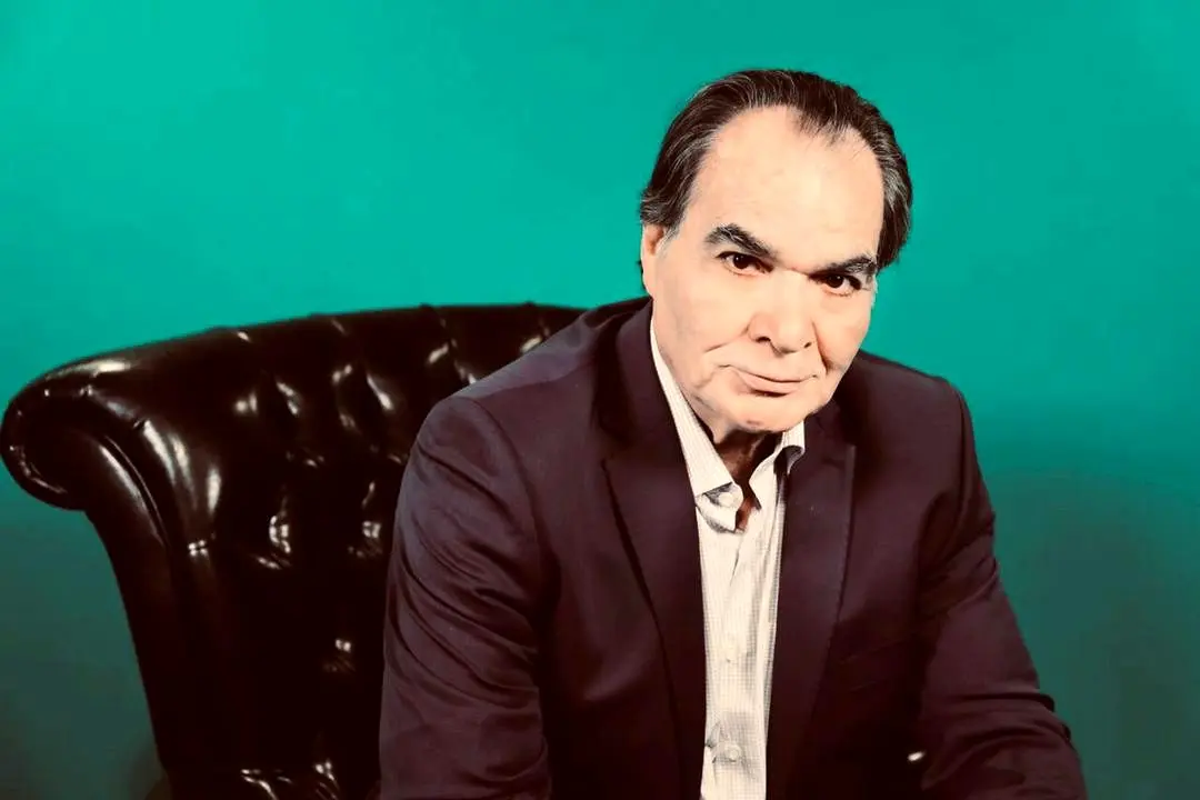 دچار بیماری لاعلاج «محمدعلی کلی» شده‌ام/ می‌گویند مدارا کن!