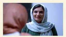 بیوگرافی و عکس سحر گلدوست بازیگر نقش ثریا در انتهای شب
