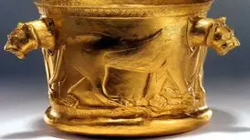 نمایش جام زرین ایرانی در اسفند ماه / بازگشایی کاخ جهانی دوره صفوی بعد از ۴۰ سال
