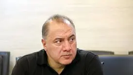 پاسخ فرهاد قائمیان به چند شبهه صنفی/ نتیجه جلسه با برومند چه شد؟
