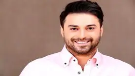 خواننده مطرح پاپ ممنوع‌الخروج شد