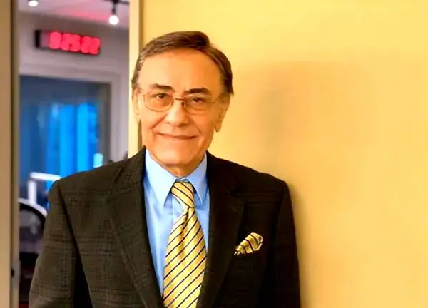 پرویز فیروزکار مجری و دوبلور سرشناس در سن ۸۳ سالگی درگذشت