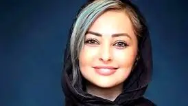 حضور نفیسه روشن در کنسرت علی یاسینی/ واکنش عجیب خانم بازیگر به تشویق مردم!/ ویدئو
