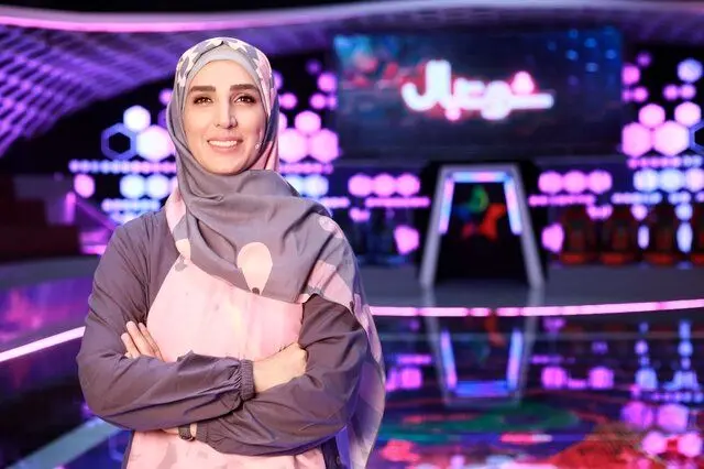 بازیگر "نجلا" مجری شد