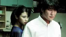 ۱۰ فیلم عاشقانه ترسناک برتر تاریخ سینما؛ از Sun Don’t Shine تا The Fly
