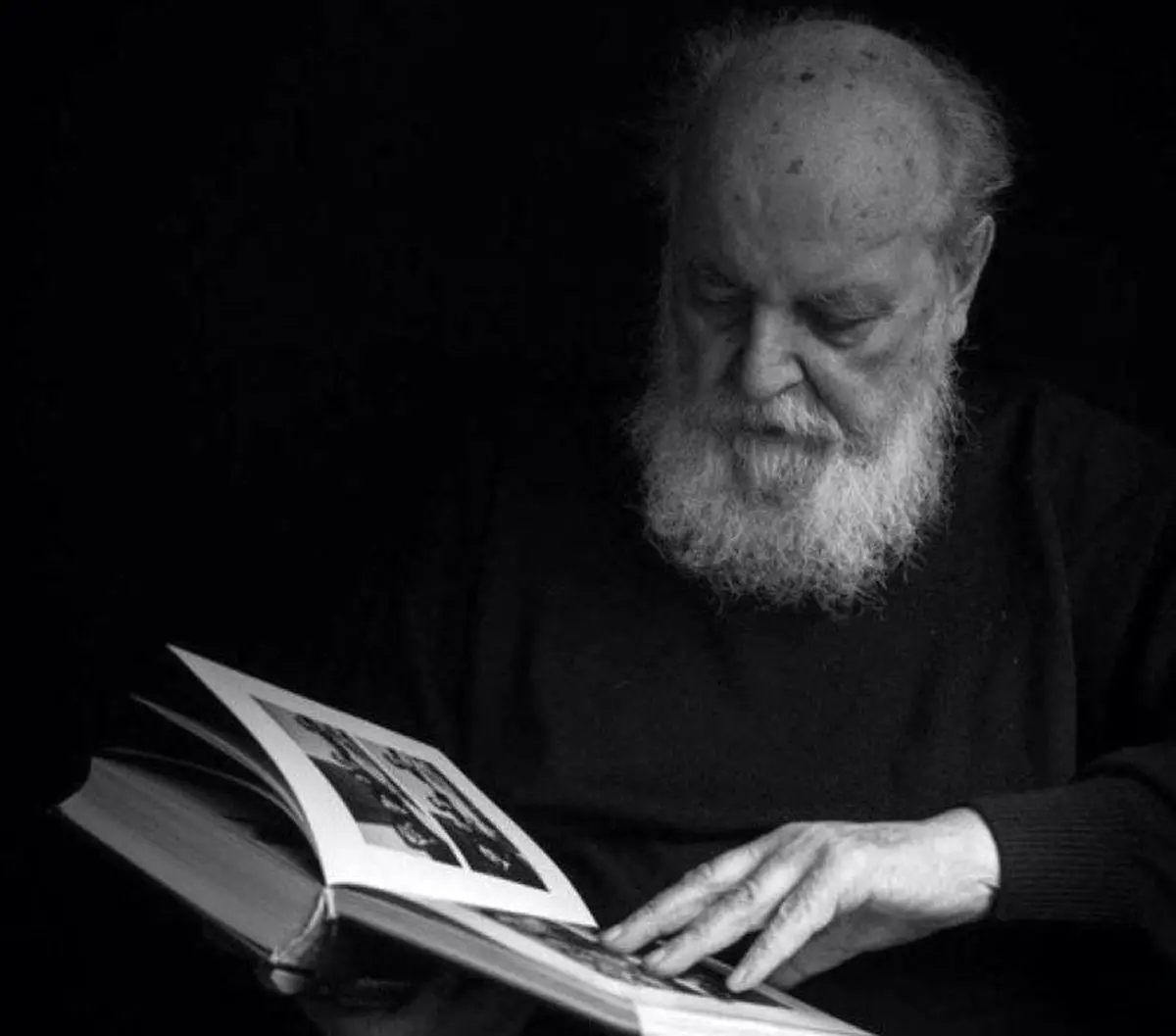 دادگاه کلن به نفع انتقال پیکر «ابتهاج» به ایران رای داد