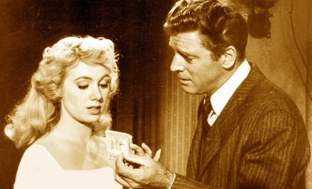 ۱۴ فیلم جذاب که بر اساس کتب ممنوعه ساخته شدند؛ از Elmer Gantry تا Sophie’s Choice
