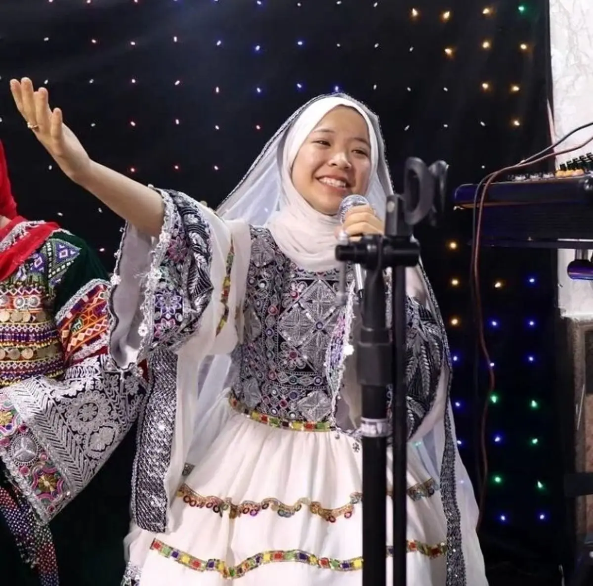 کنسرت یواشکی دختران افغانستانی در تهران!
