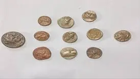 کشف ۱۱ سکه تاریخی در شهرستان خرم‌آباد
