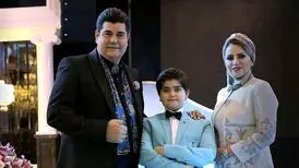 ببینید | ذوق‌زدگی سالار عقیلی از هنرنمایی پسرش روی صحنه با کراوات