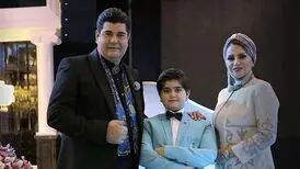 ببینید | ذوق‌زدگی سالار عقیلی از هنرنمایی پسرش روی صحنه با کراوات