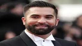 کنجی ژیراک ستاره موسیقی پاپ فرانسه بر اثر تیراندازی به شدت مجروح شد
