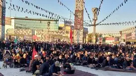 آغاز پیاده روی جاماندگان اربعین در پایتخت/ «لبیک یاحسین» در میدان امام حسین تهران طنین‌انداز شد