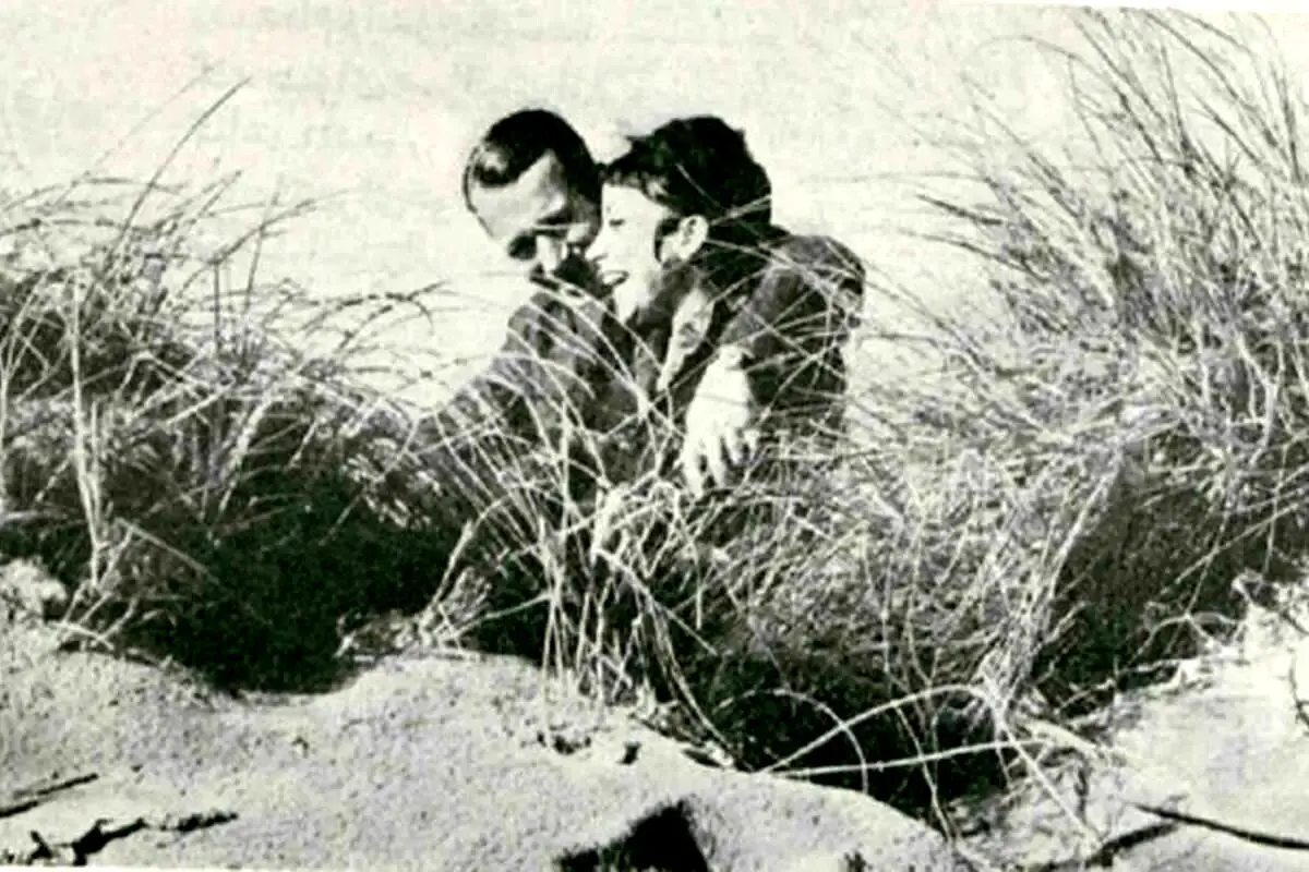 گفت‌وگو با زن تبهکاری که با سه رمان دنیا را تسخیر کرد
