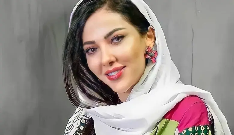 عکس/ لیلا اوتادی با هوش مصنوعی، چهره 77 سالگی‌اش را به نمایش گذاشت
