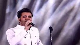 اجرای میثم ابراهیمی در جمع نیروهای هلال احمر
