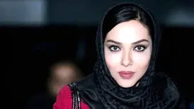 هم خوانی لیلا اوتادی بازیگر سینما در کنسرت فرزاد فرزین/ ویدئو
