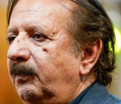 مجید مجیدی: خون شهید قوی‌تر از هر سلاحی‌ است
