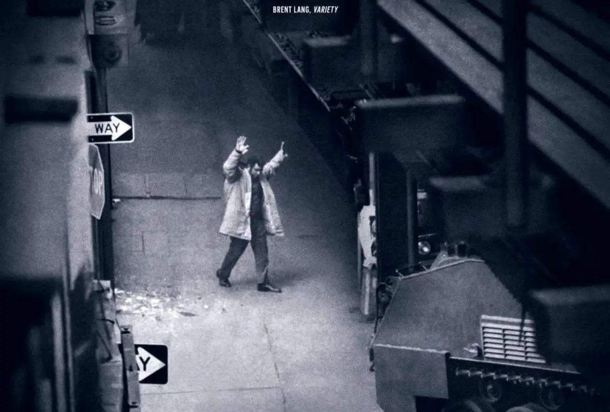 مستند «شلیک نکنید»؛ وقتی مذاکره شجاعانه‌ترین کار است