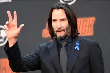 اهدای جایزه جدید ساترن به کیانو ریوز/به یاد بازیگر فقید «جان ویک»
