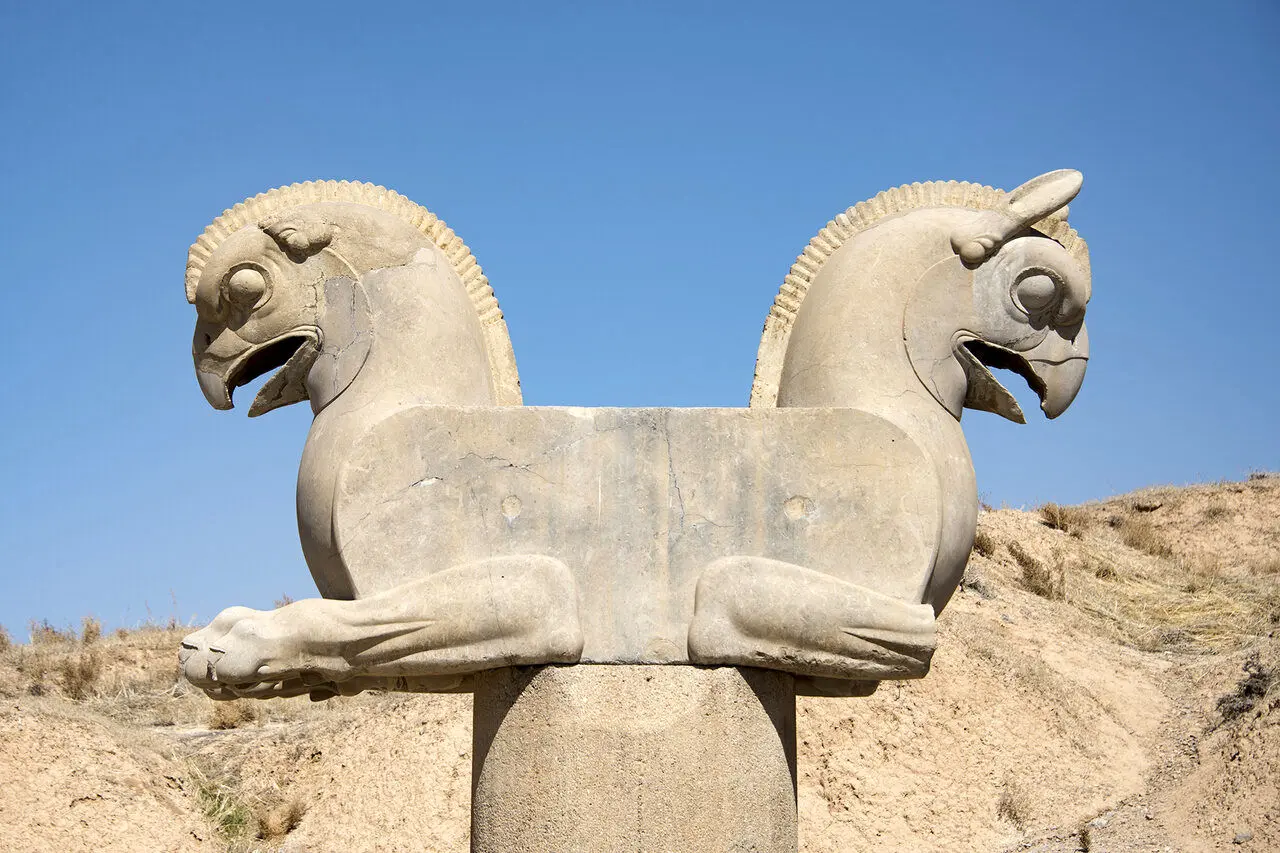 بناهای تاریخی که در جنگ‌ها ویران شدند