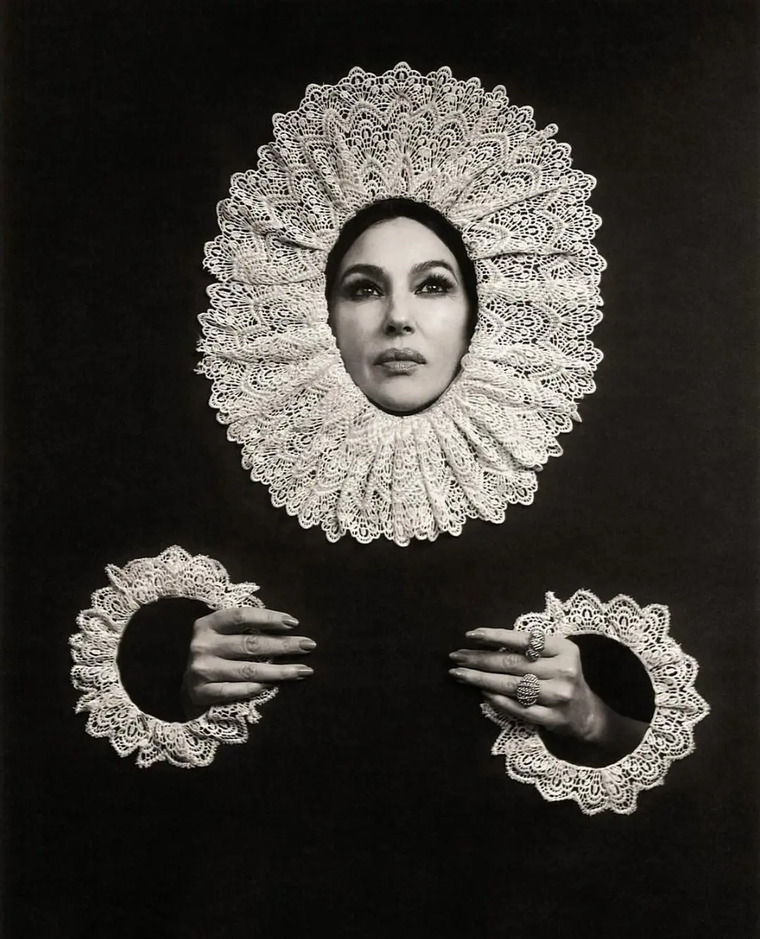 فوتوشات‌های جدید مونیکا بلوچی که دل هوادارانش را زد!
