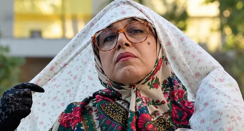 حمله شدید به «خانوم والده»؛ اعتراض به پوشاندن لباس زنانه به بازیگر مرد