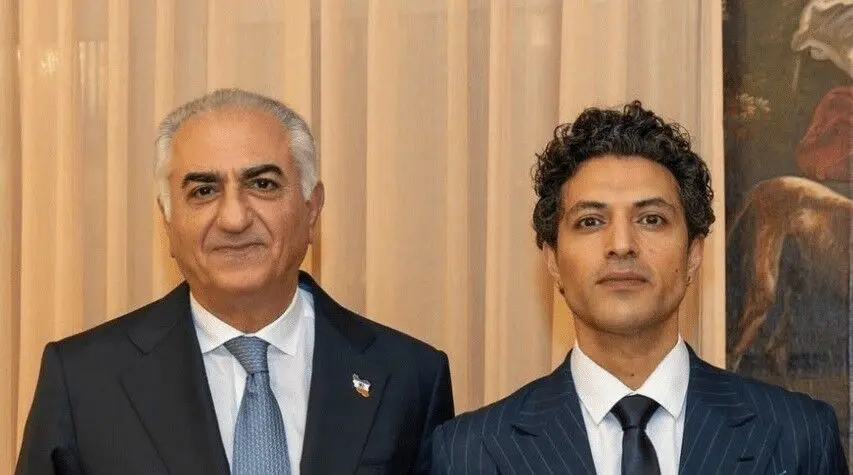 تُف سربالای سلطنت‌طلبان به صورت خطیبی؛ وقتی حتی براندازان هم او را "ریاکار" می‌خوانند!