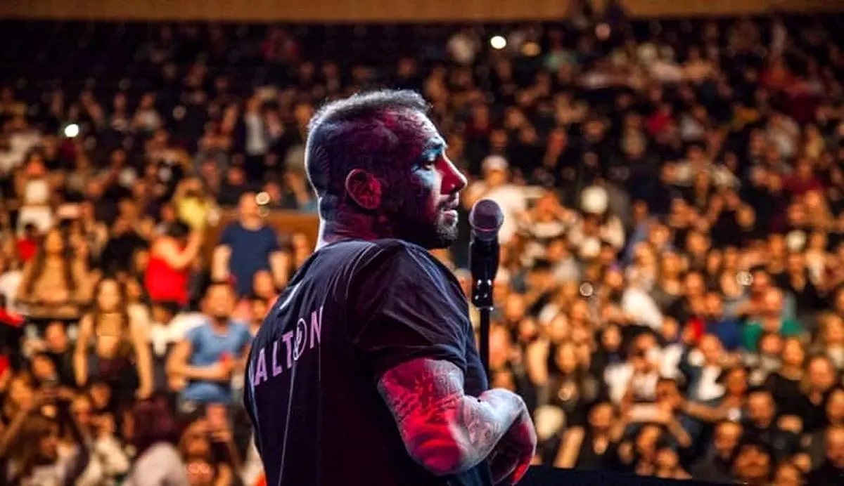 حضور غافلگیرکننده امیر تتلو در برنامه جدید رامبد جوان!
