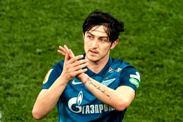 عکس دختری که ادعاشده بچه سردار آزمون است!