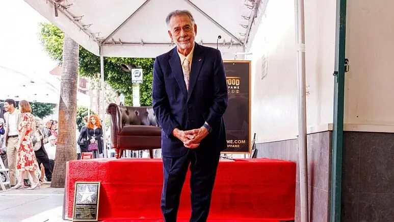 از ستاره کوپولا، کارگردان «پدرخوانده» در پیاده‌روی مشاهیر هالیوود رونمایی شد