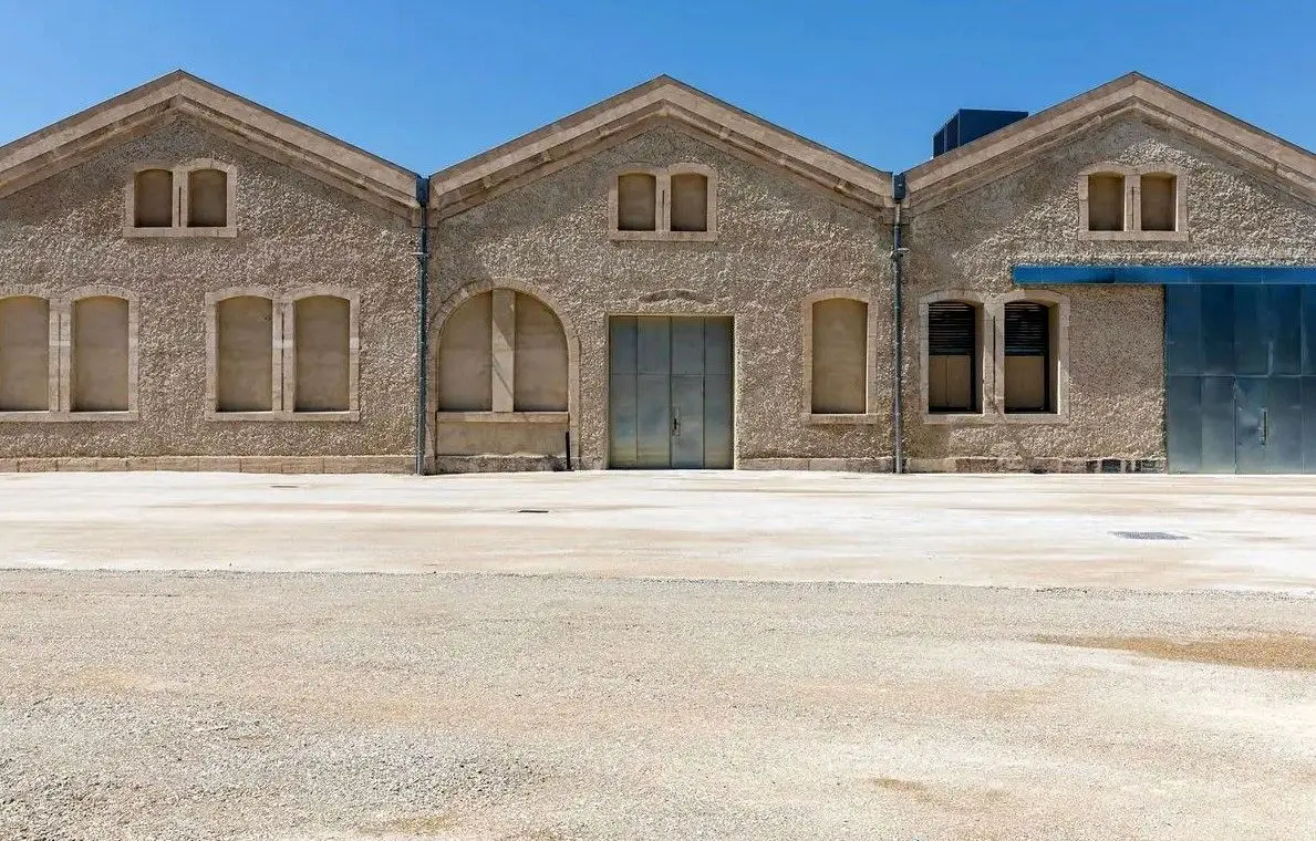  خانه‌ای که با نمک، آفتابگردان و «ادرار» ساخته شده!