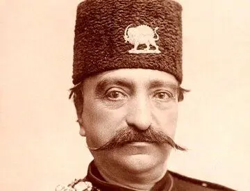 عکس جالب از ناصر الدین شاه قاجار که‌ کار اینفلوئنسرها را انجام می‌داد / عکس

