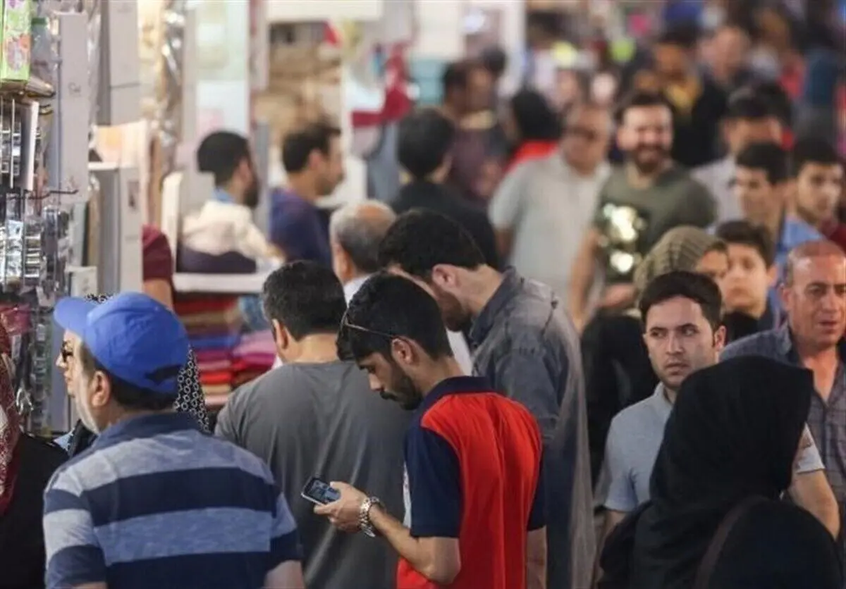 جوان‌ها با فوق لیسانس و دکترا دست‌فروش می‌شوند