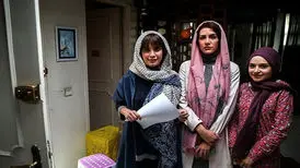 ماجراهای عکسی که سینمای ایران را تکان داد/ نخستین تصویرِ کامل، از بازیگرانِ زنِ فیلم "کاناپه"، با موی مصنوعی