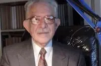 یدالله موقن مترجم ایرانی در زادگاهاش اصفهان درگذشت
