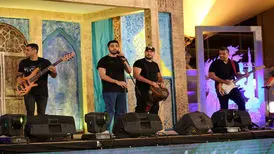 استقبال از کنسرت رایگان سینا درخشنده در «آب‌وآتش» تهران
